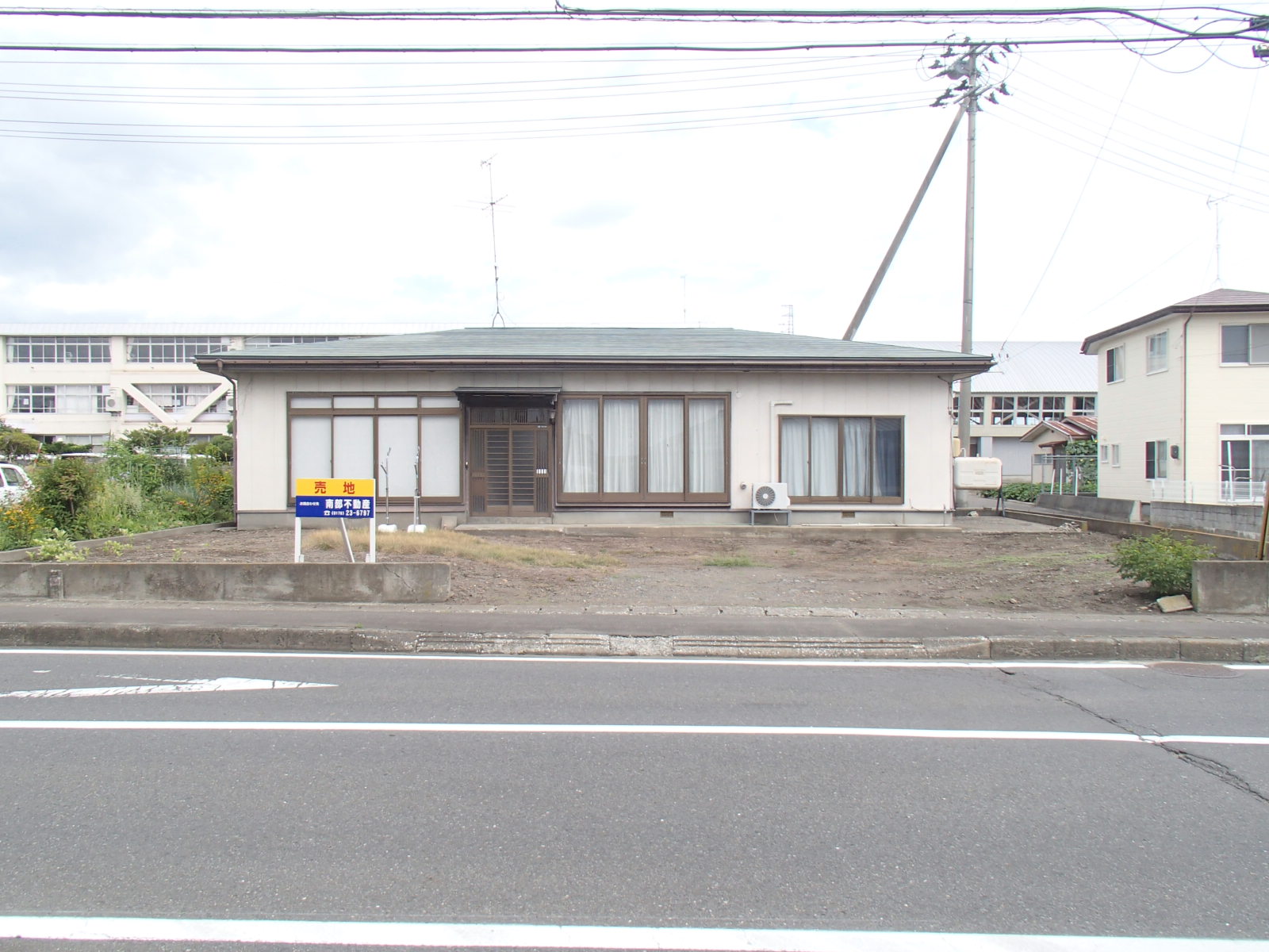 相坂字小林((藤坂小学校前)